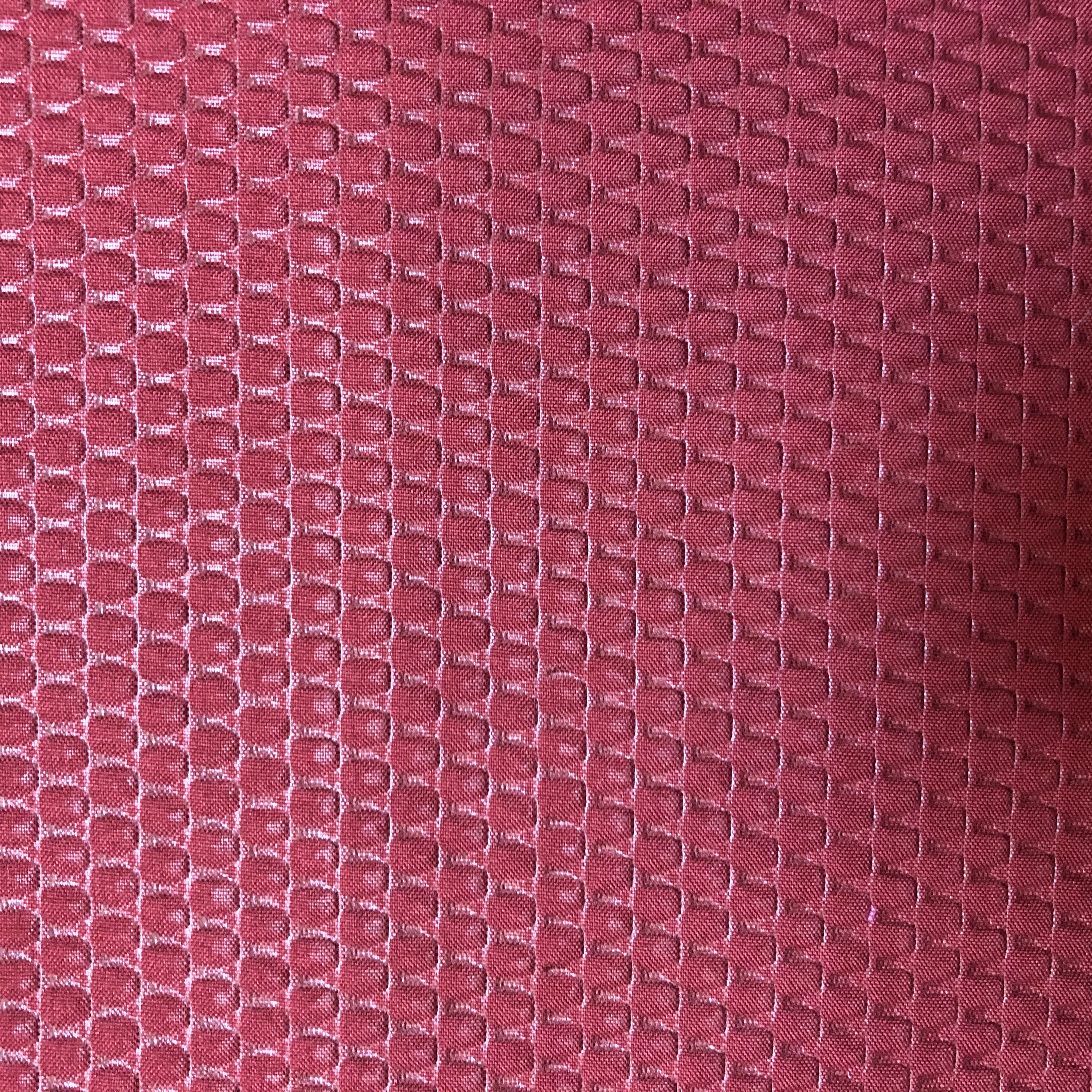 Polyester embossed microfiber bed sheet